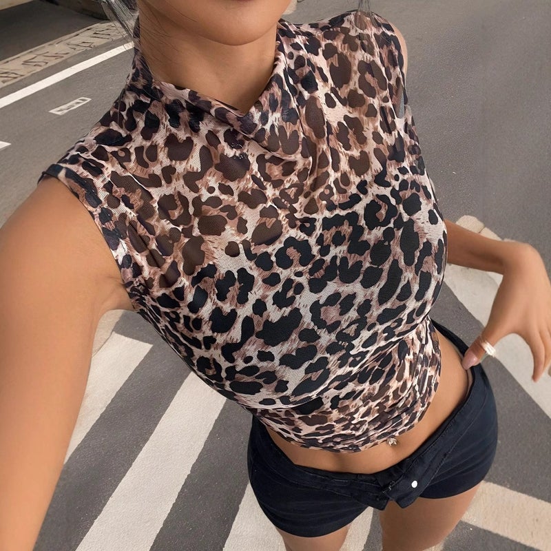 Women's Slim Fit Sleeveless Leopard Print T-Shirt - Image 1