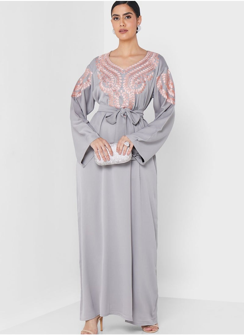 hayas closet - Embroidered Jalabiya - Image 1