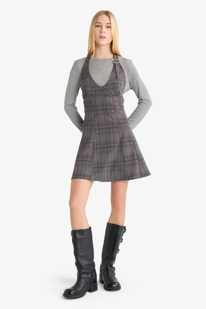 ديفاكتو Halter Neck Checked Mini Dress