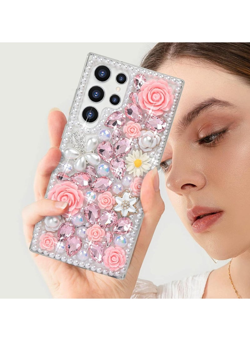 عام حافظة Galaxy S24 Ultra باللون الذهبي مع حزام، تتميز باللمعان والكريستال البراق مع تصميم مرصع بالماس والورد واللؤلؤ، وتأتي بتصميم ناعم يحمي الهاتف. - Image 4