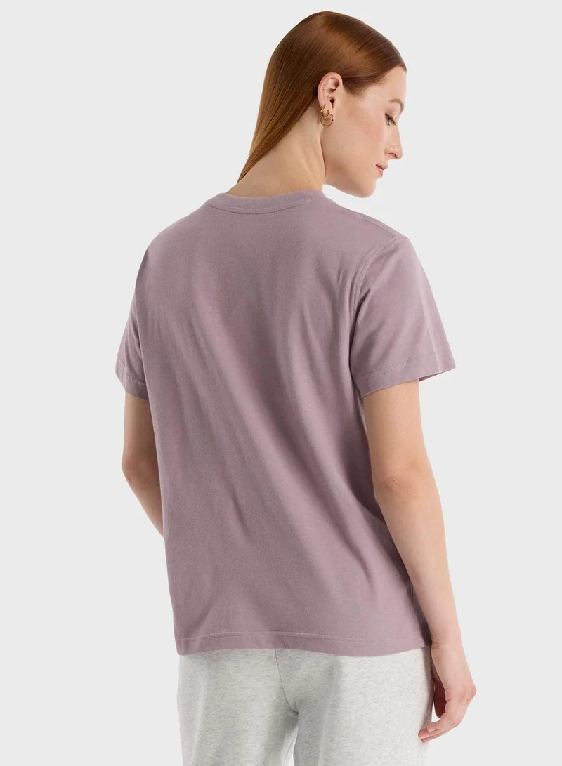 New Balance Essential Logo T-Shirt