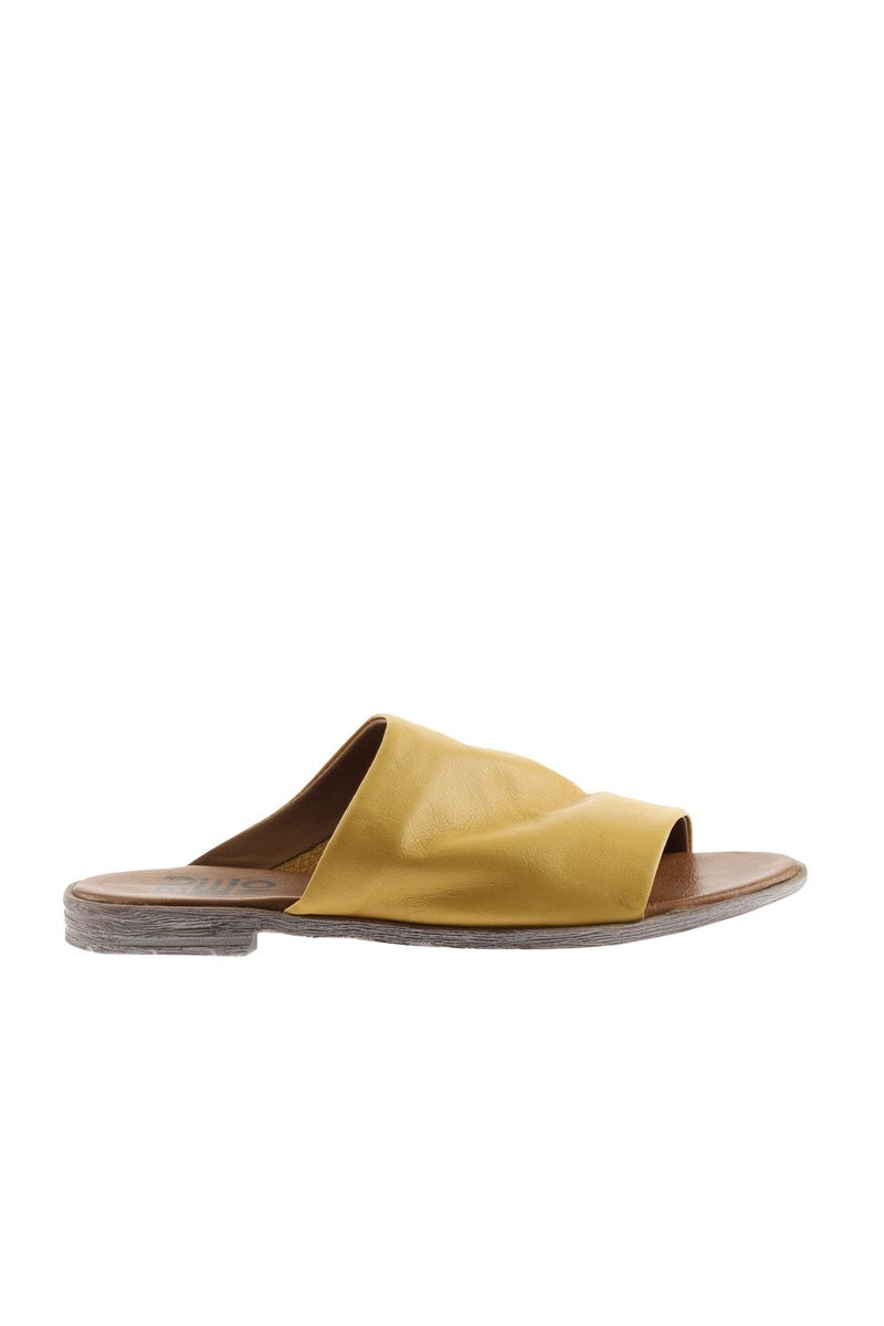 Bueno Slim Fit Daily Slide - Image 1