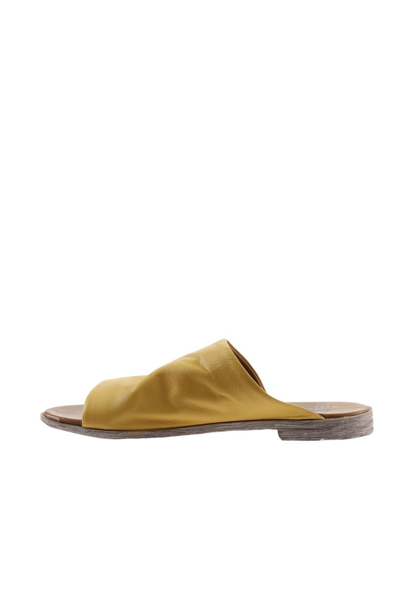 Bueno Slim Fit Daily Slide - Image 3