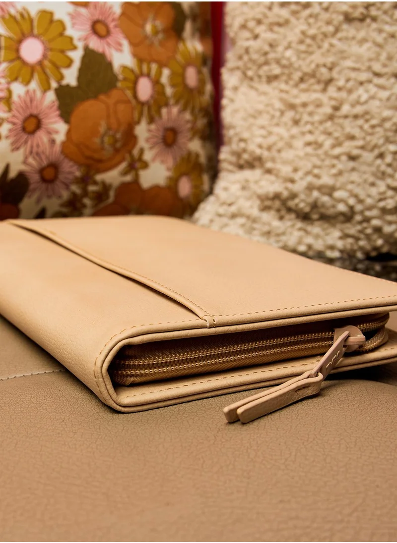Typo Off The Grid Travel Wallet