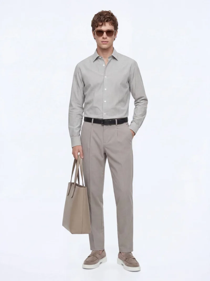 كيب بنطال قطني مخلوط بقصة عادية ومنسوج من فرو المنك