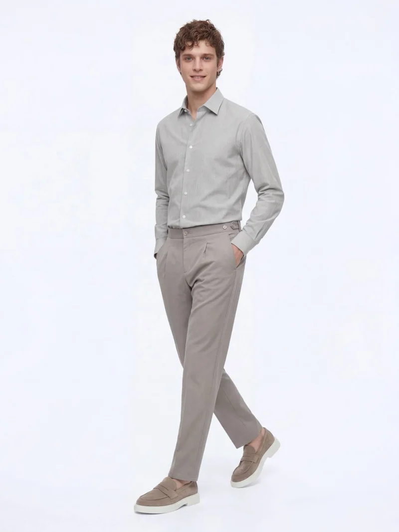 كيب بنطال قطني مخلوط بقصة عادية ومنسوج من فرو المنك