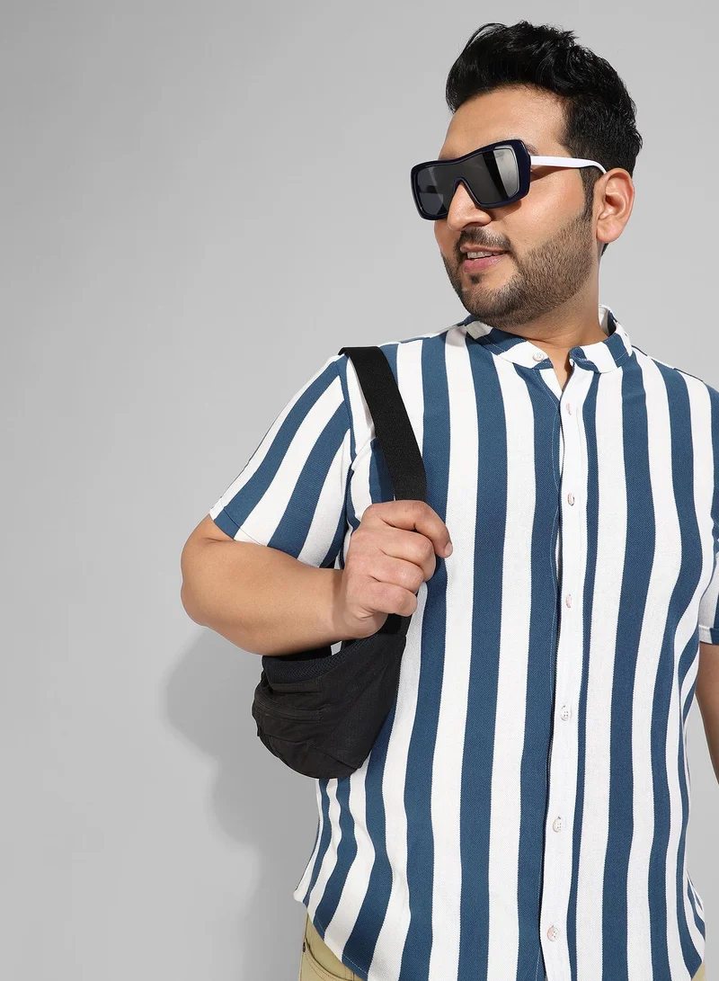 انستافاب بلس قميص كاجوال مخطط باللون الأزرق للرجال