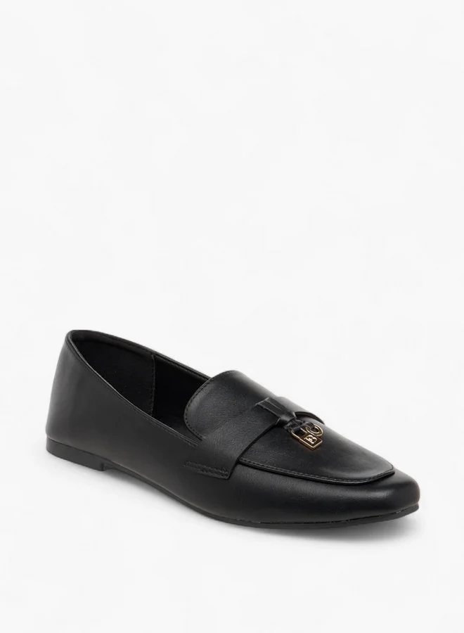 فلورا بيلا من شو إكسبرس Metal Accent Slip-On Loafers