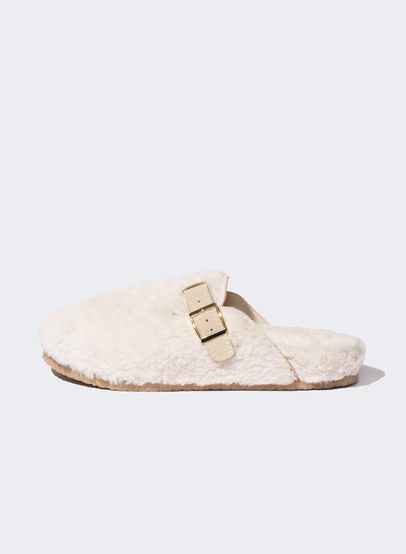 ديفاكتو شباشب مسطحة مزينة بإبزيم - Image 1