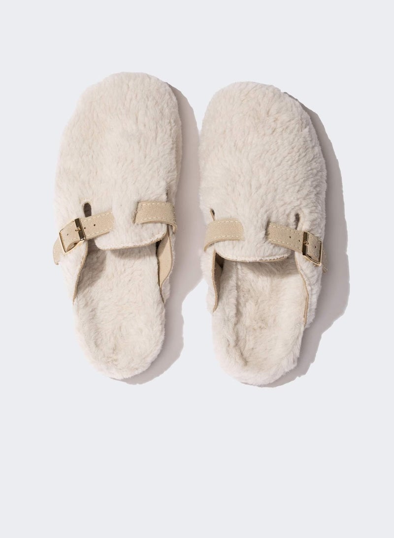 ديفاكتو شباشب مسطحة مزينة بإبزيم - Image 3