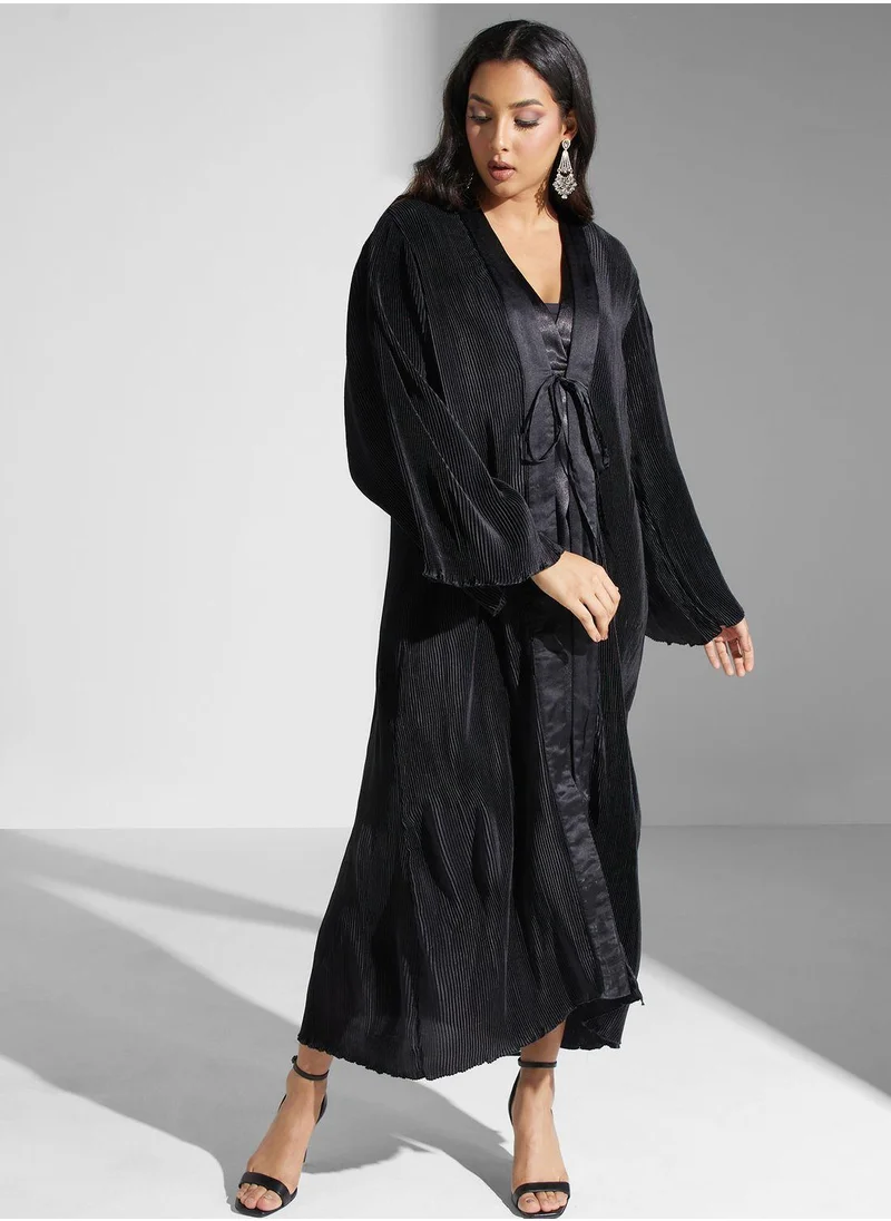 SINOIR Pleated Tie Detail Abaya