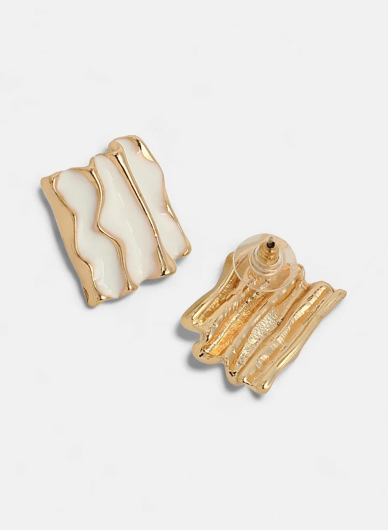 SOHI Contemporary Artificial Stud Earring Jewellery