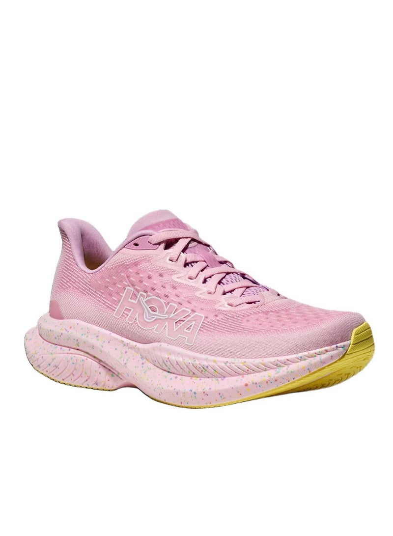 هوكا حذاء هوكا ماش 6 للجري في الهواء الطلق باللون الوردي للرجال/النساء - Image 2