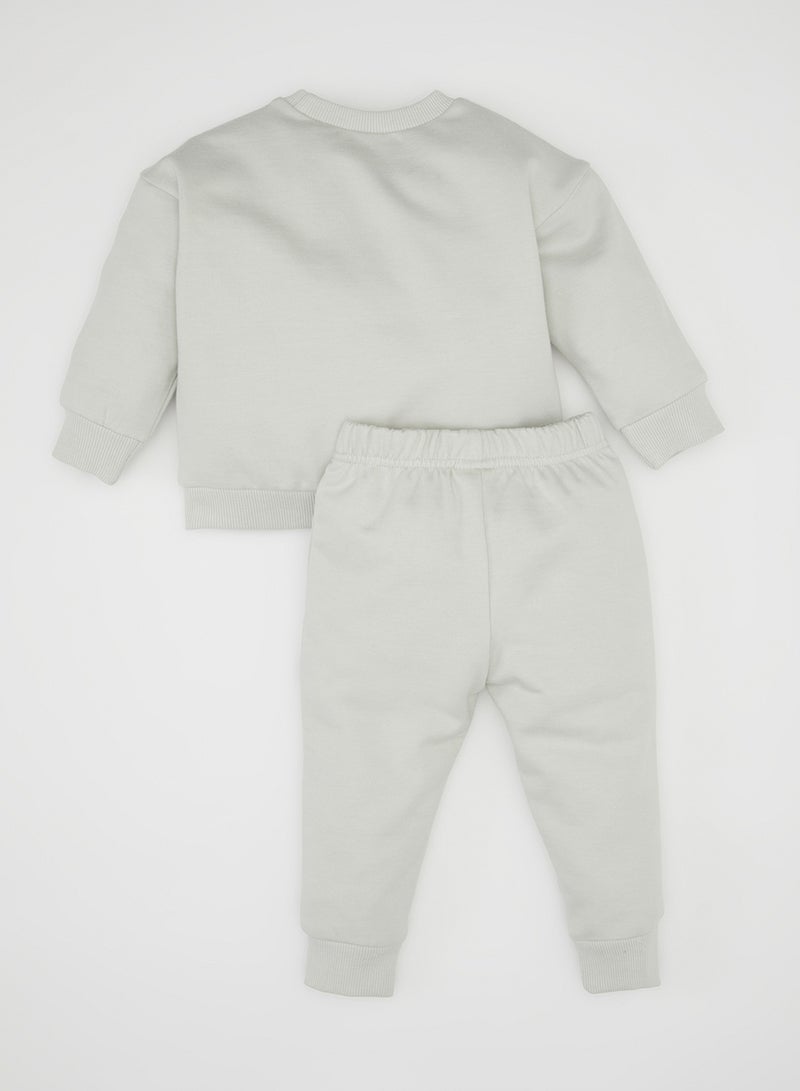 DeFacto Printed Crew Neck Sweatshirt Jogger Pants 2-Piece Set  - Image 2