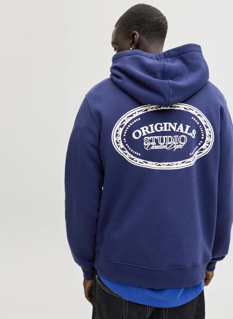 جاك اند جونز هودي بقلنسوة بقصة عادية بشعار