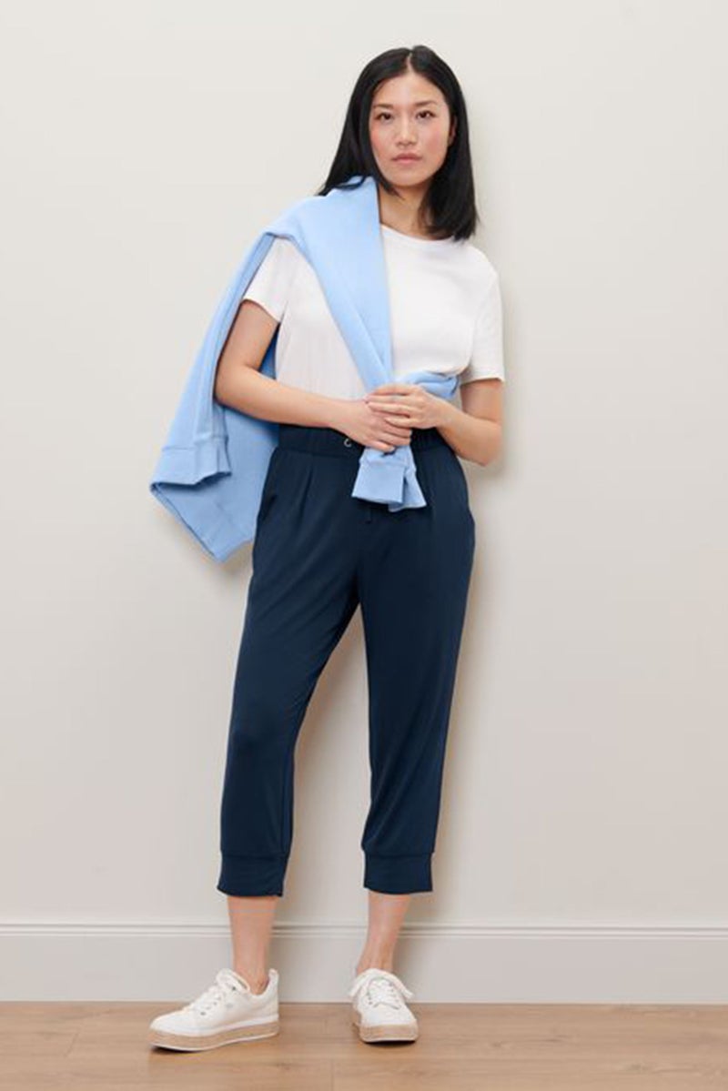 Tchibo Women Regular Fit 3/4 Length Plain Jogger Pant, Navy - Image 1