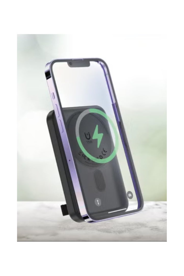 GREEN LION Lagos 10000mAh MagSafe Power Bank 20W / Strong Adsorption / Built-in Stand Powerbank 10000 mAh- Black - Image 2