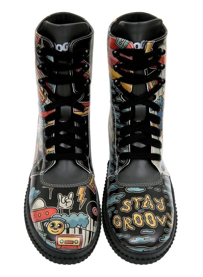 دوجو أحذية طويلة للنساء من الجلد النباتي الأسود - تصميم Stay Groovy. - Image 2