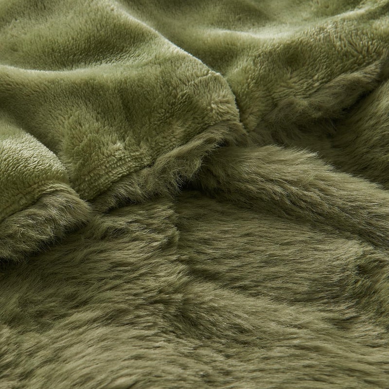 Lotus Karen Lotus Karen Fluffy Comforter Cover Set-Rabbit Fluff Faux Fur Duvet Cover King Size Dark Green Plush Fuzzy Furry Bedding Sets 3Pieces(1 Duvet Cover & 2 Pillow Shams) Zipper Closure  - Image 5