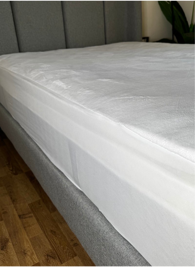Waterproof Mattress Protector - Terry Cotton, Hypoallergenic, Breathable, Ultra Soft, Fitted Sheet Style (Fits Up to 35cm) - Protects Against Spills, Stains, Dust Mites & Allergens