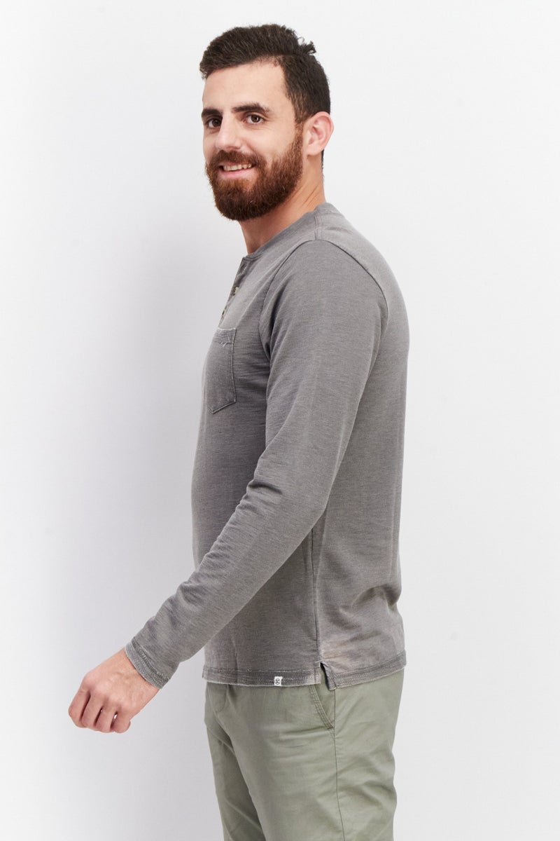 Sovereign Code Men Crew Neck Long Sleeves Washed T-Shirt, Charcoal - Image 3