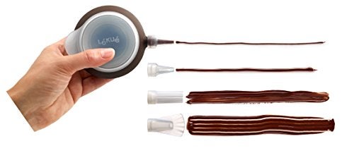Lekue Lékué Decomax Pen Set | Reusable Squeezy Bottle with 4 Nozzles | Brown | Cake & Cookie Decorating Tool with Multiple Attachments for Personalisation & Filling | Dishwasher Safe | Microwave Safe - Image 3