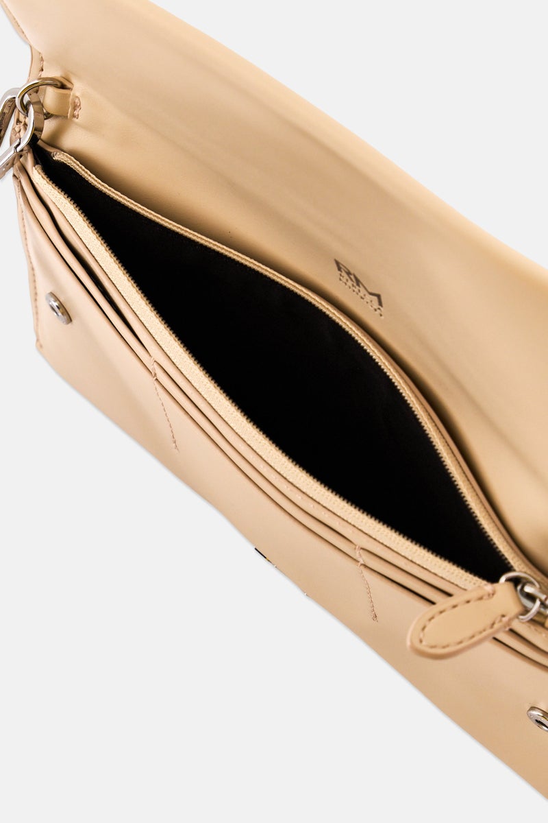 Rebecca Minkoff محفظة كلاتش بشعار العلامة التجارية للنساء، بيج - Image 3