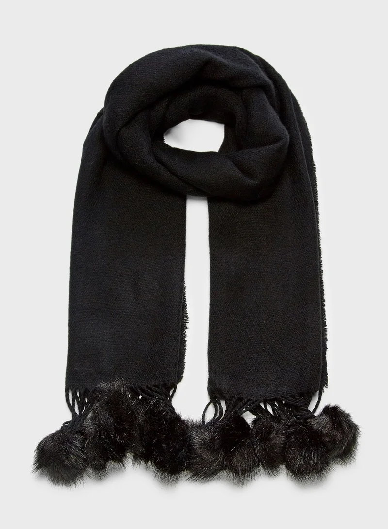 ONLY Taige Weaved Pom Pom Scarf