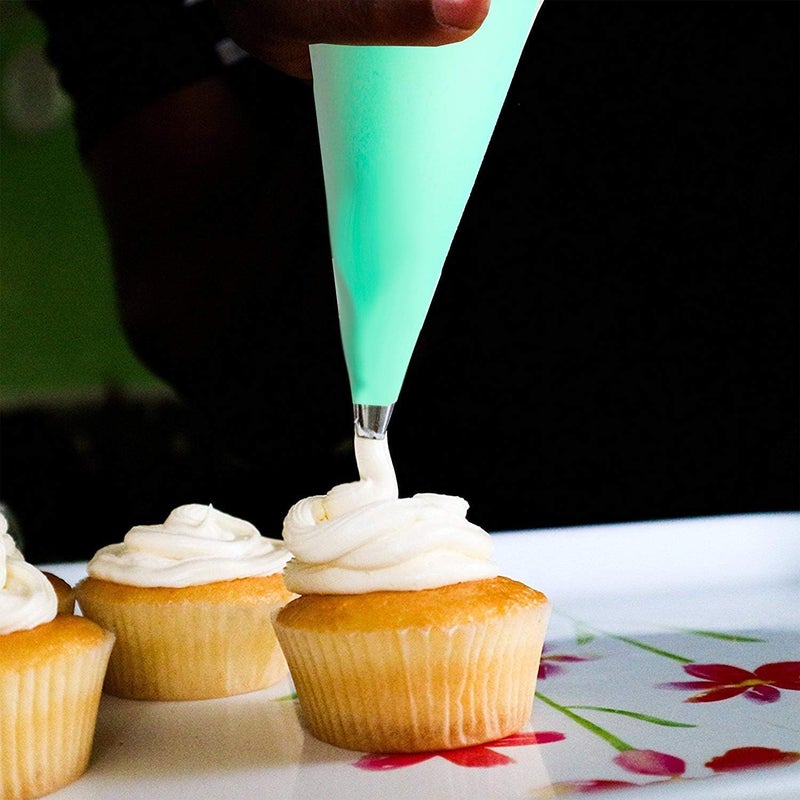 Professional Cake Decorating Tips Kit – 8 Icing Nozzles with Piping Bags for Cupcakes and Cakes (Two packs) - Image 2