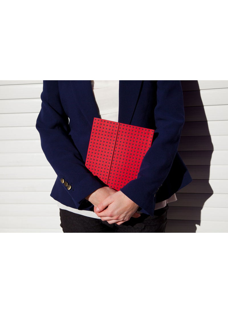 Paper-Oh Quadro Red on Black B6.5 Unlined Wrap Closure 112 Pages 100gsm Notebook - Image 3