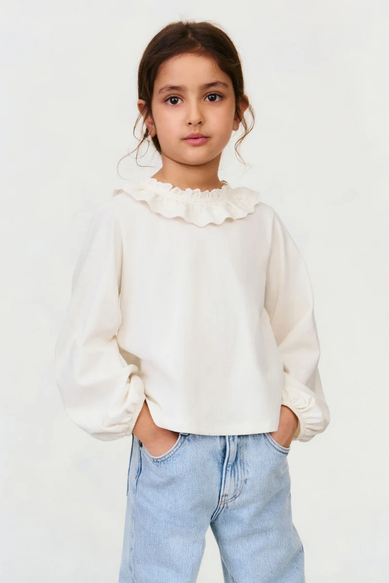 اتش اند ام بلوزة قطنية بقبة عالية