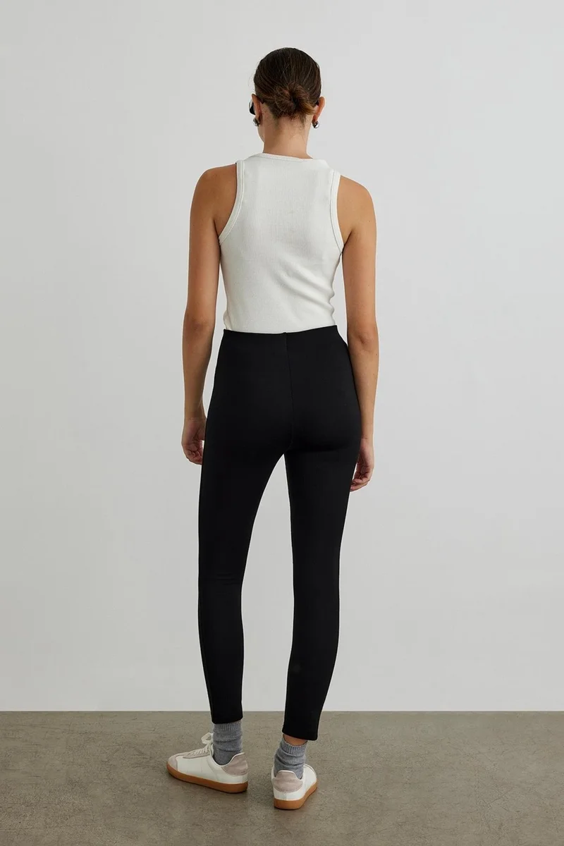 سود كوليكشن Saud Collection Black Isaline Knitted Tights