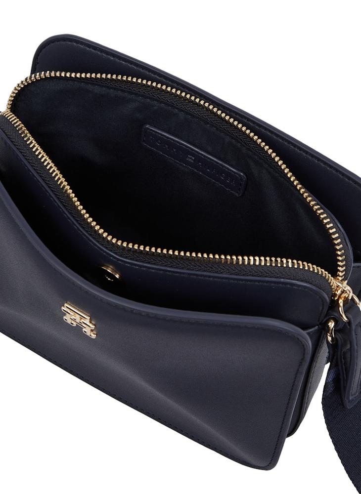 TOMMY HILFIGER LOGOTAPE CAMERA BAG  - Image 4