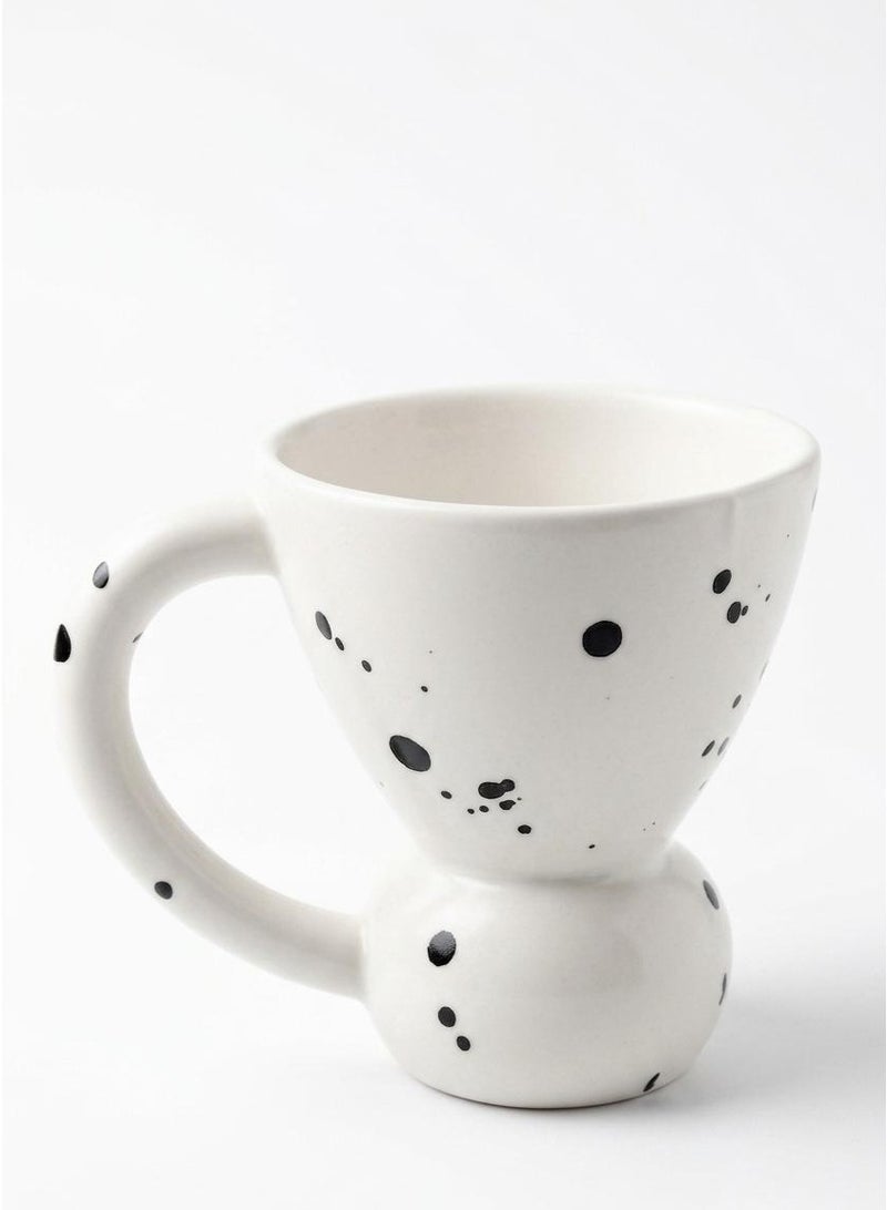 AKDC CERAMIC MUG 350ML BLACK/WHITE - Image 1
