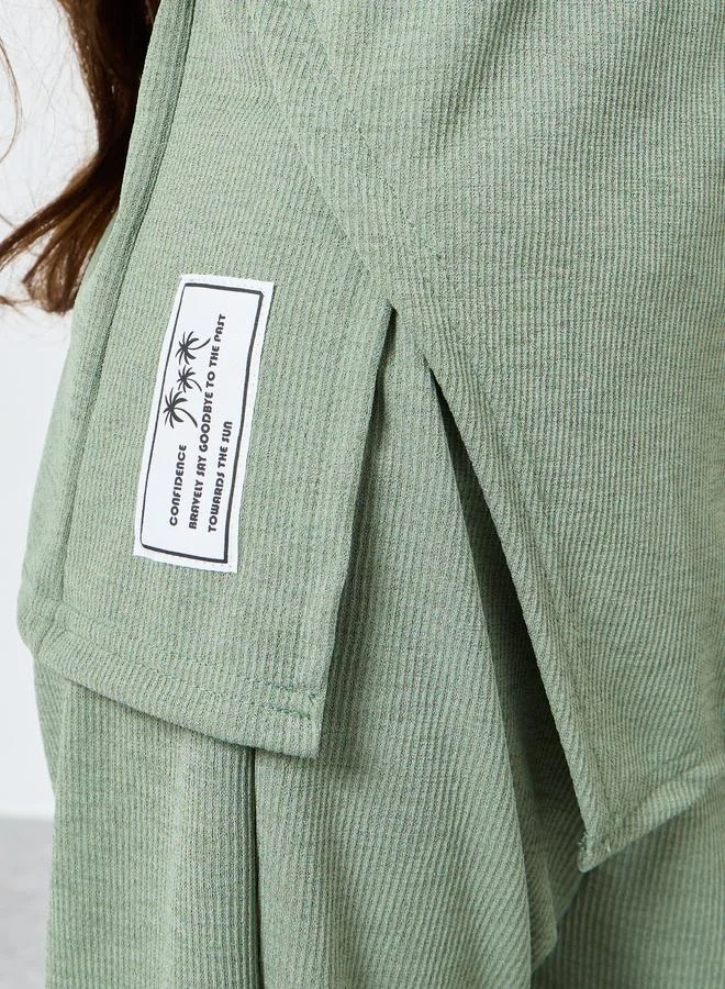 Styli Styli Girls Green Patch Detail Knit Top and Pants Set
