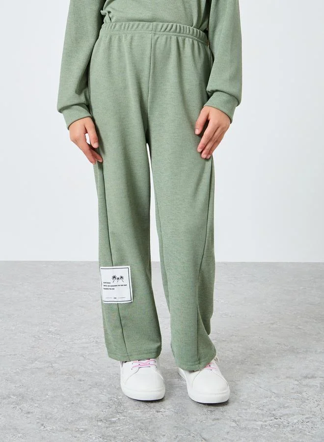 Styli Styli Girls Green Patch Detail Knit Top and Pants Set