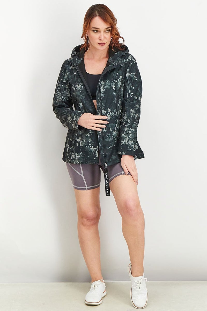 bebe جاكيت رياضي نسائي من بيبي سبورت بتصميم زهور كامل بسحاب، أسود - Image 3