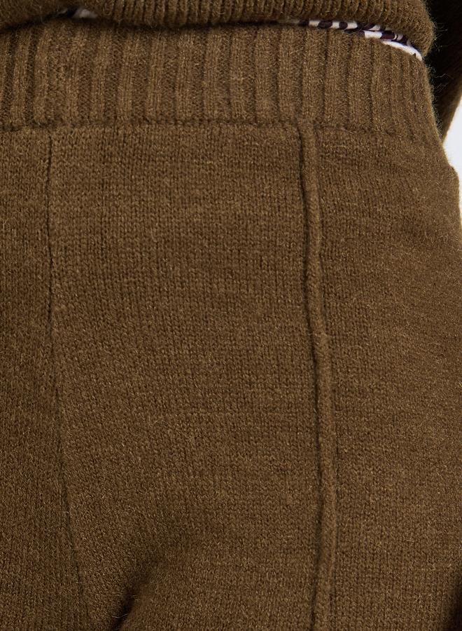 ستايلي بنطال بأرجل واسعة بتفاصيل محبوكة مسطحة - Image 3