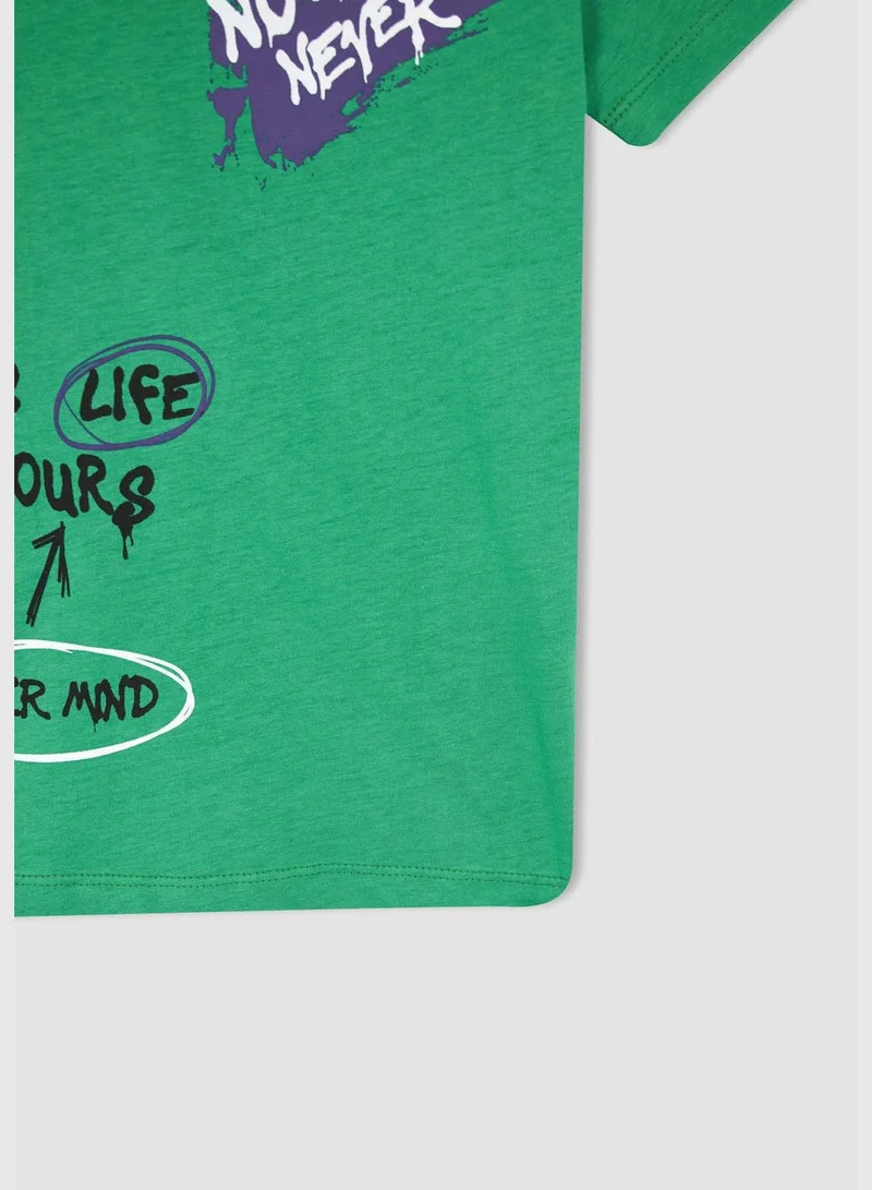 ديفاكتو Regular Fit Short Sleeve Slogan Print T-Shirt
