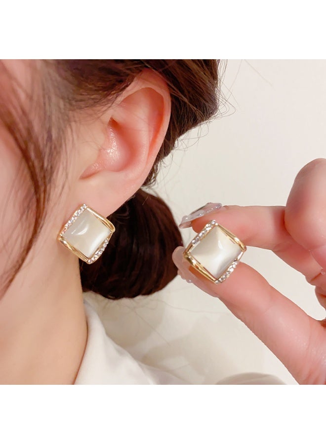 Geometric rhombus cat's eye stud earrings for women, suitable for work wear