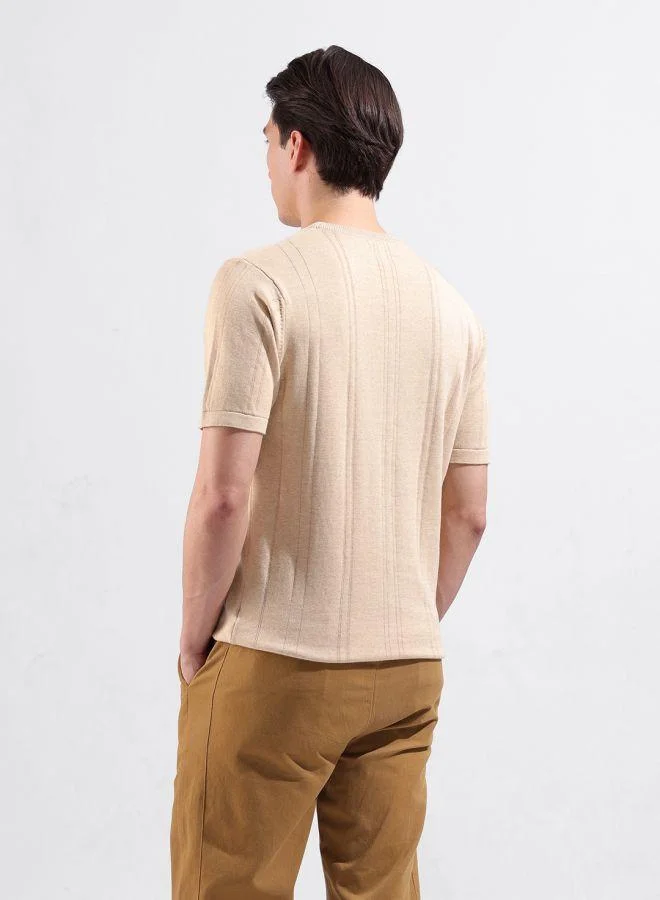 شركة المرآب الهندية Men Slim Fit Textured Crew Neck Half Sleeves T-Shirt