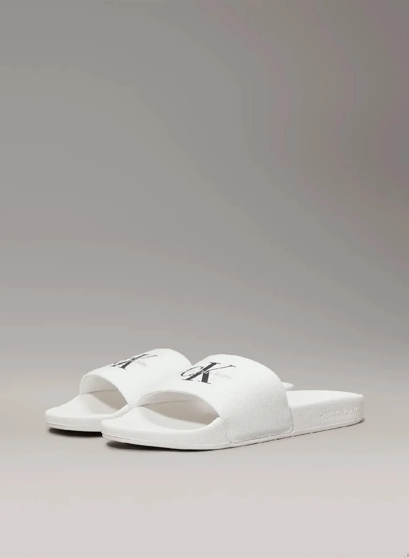 كالفن كلاين جينز شبشب من قماش الكانفاس