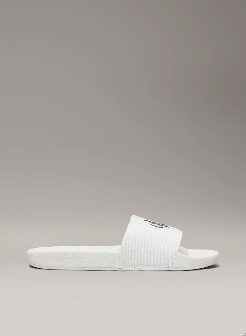 كالفن كلاين جينز شبشب من قماش الكانفاس - Image 1