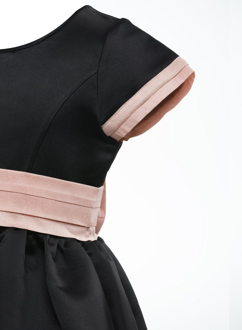 كوين ا فستان اسود و زهر حفلات للفتيات بتصميم ممشي رائع، فستان الأميرة لحفلات الزفاف والسهرات الرسمية وحفلات الرقص لأعياد الميلاد للفتيات الصغيرات الأنيقات - Image 5