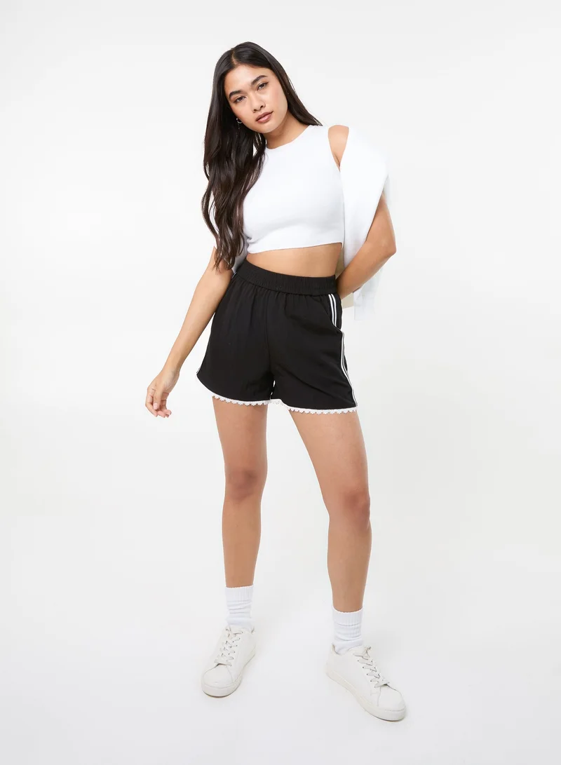 بينك فانيلا Lace Trim Stripe Shorts