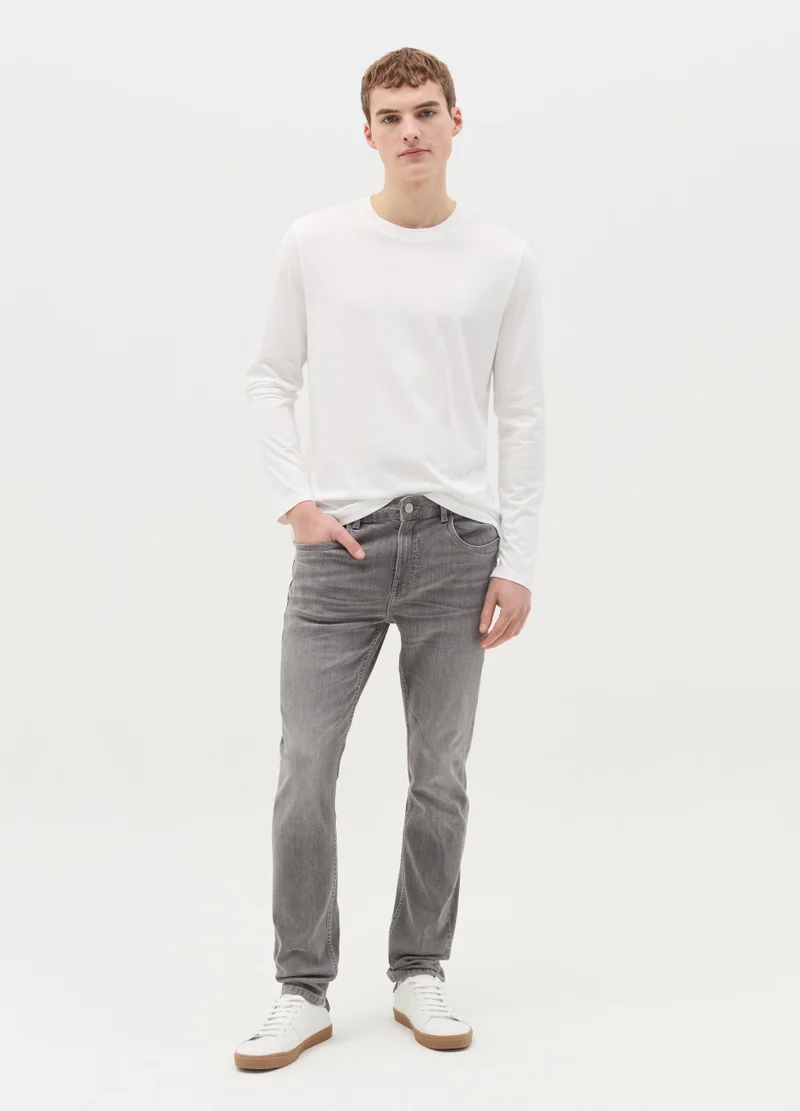 او في اس Light Grey