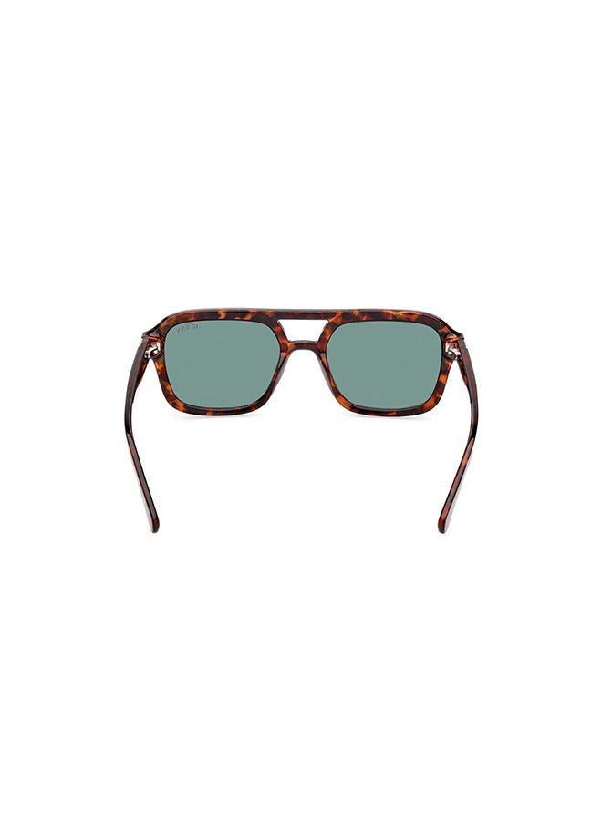 GUESS Men's Oval Sunglasses - GU8259 53N - Lens Size: 53 mm - Image 4