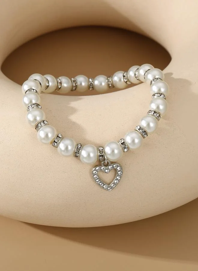 تايك تو White Pearls and Rhinestone Embellished with Heart Charm Bracelet
