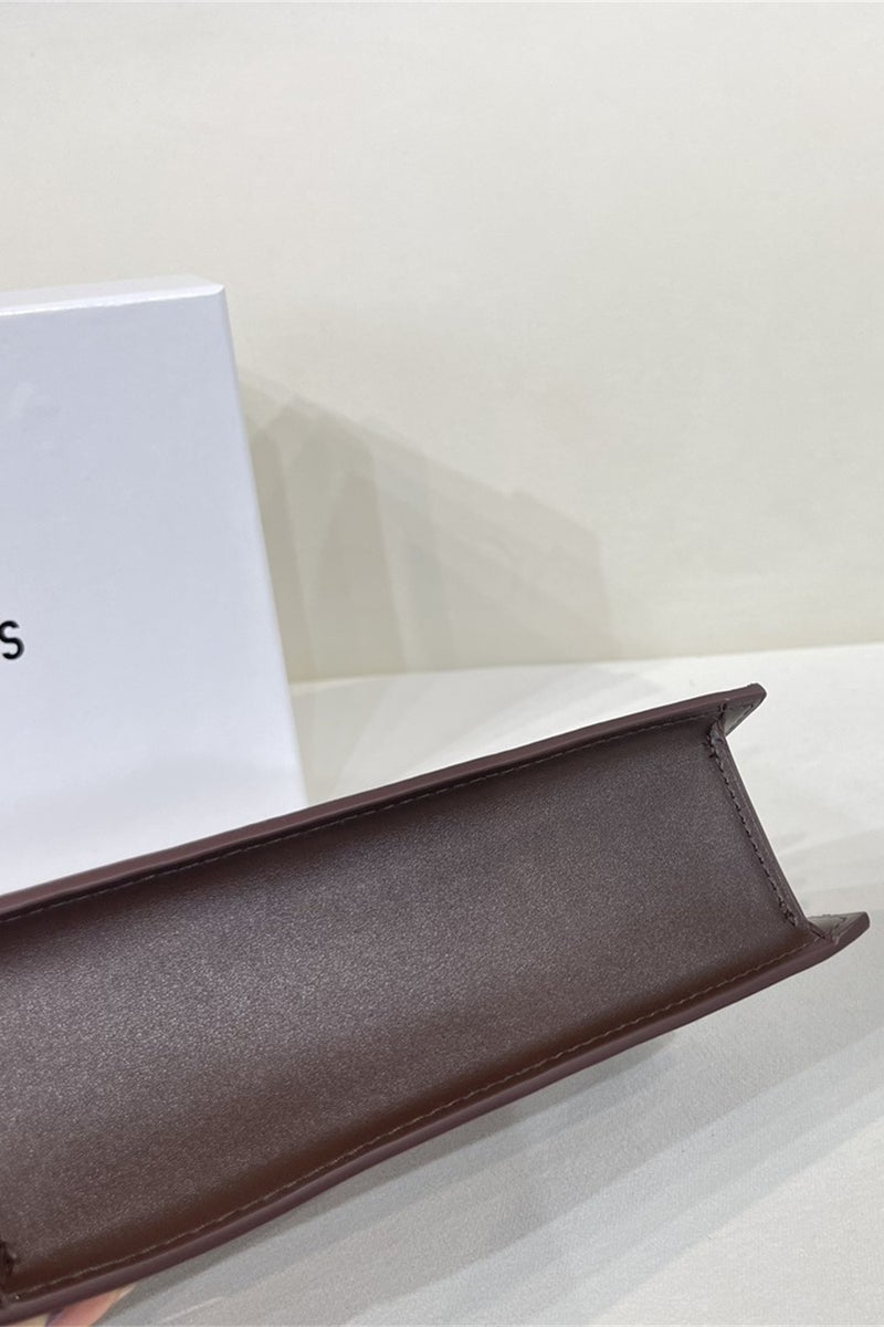 JACQUEMUS Le Chiquito Long Handbag Tote Bag Leather Flap Long With Crossbody Strap - Image 3