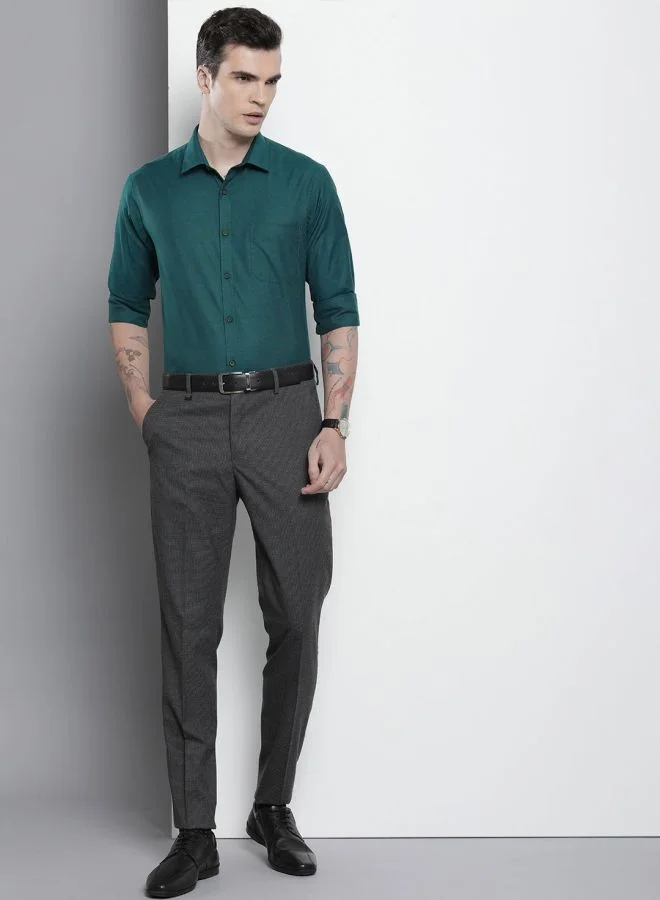 The Indian Garage Co Men Slim Fit Solid Full Sleeves Cutaway Collar Formal Shirt